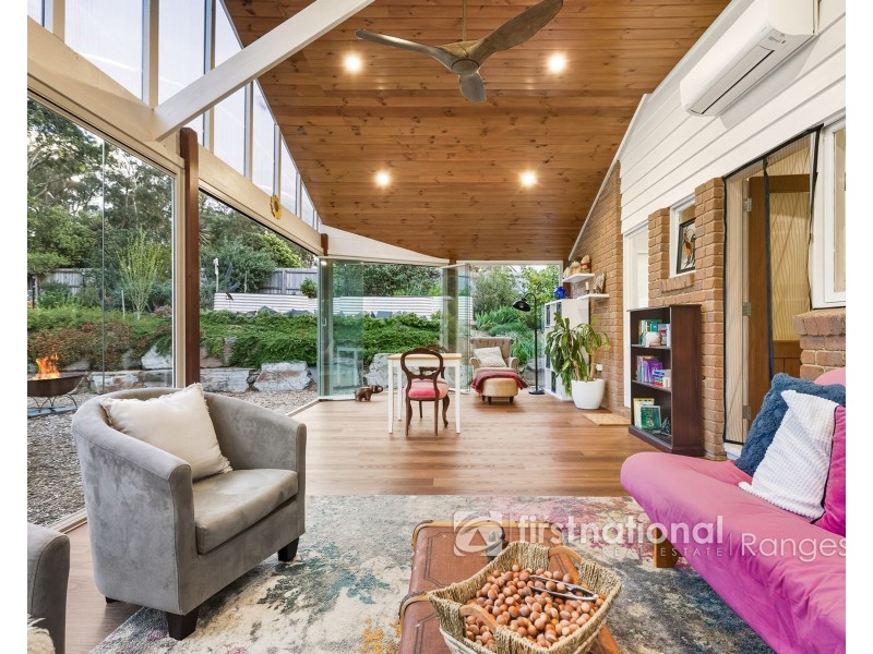 8 Nolan Road, Emerald VIC 3782