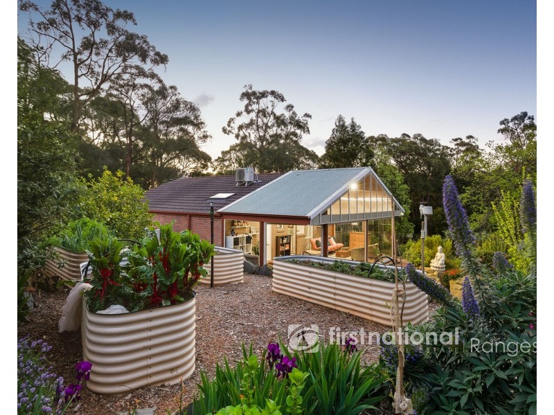8 Nolan Road, Emerald VIC 3782