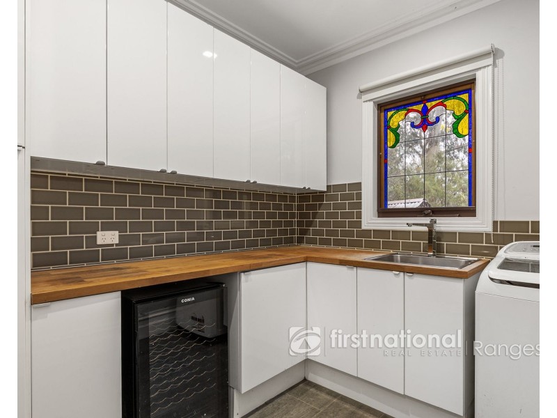 143 Woori Yallock Road, Cockatoo VIC 3781