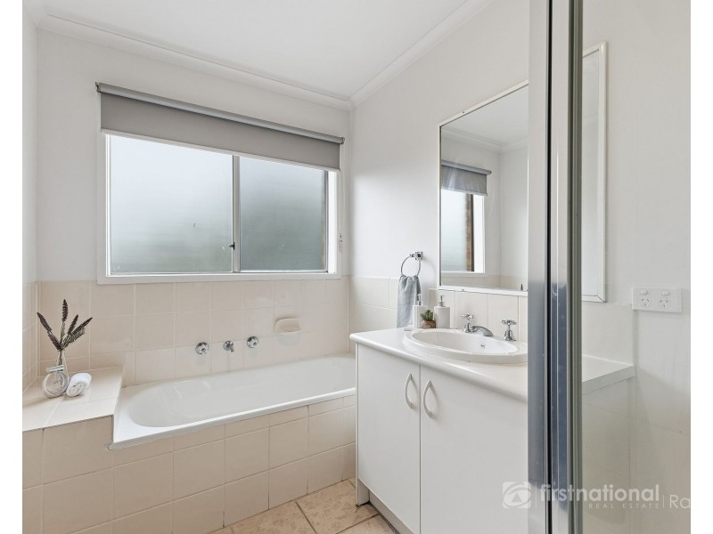 4 Katoomba Court, Heidelberg West VIC 3081