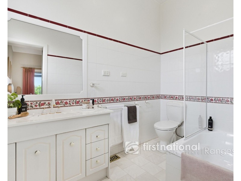 13 Henderson Hill Road, Silvan VIC 3795