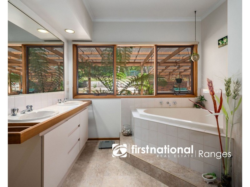 12 Mervyn Road, Belgrave South VIC 3160