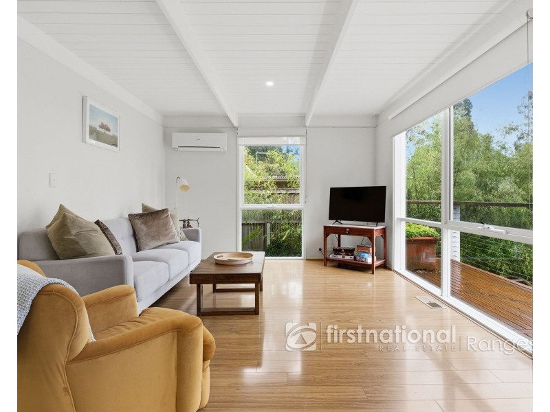 15 Charman Avenue, Emerald VIC 3782