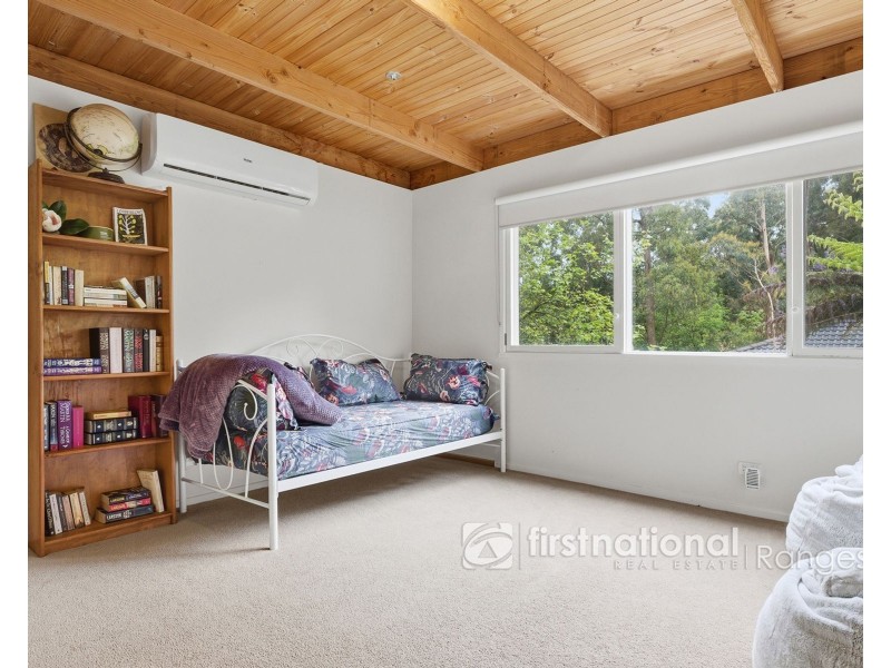 15 Charman Avenue, Emerald VIC 3782