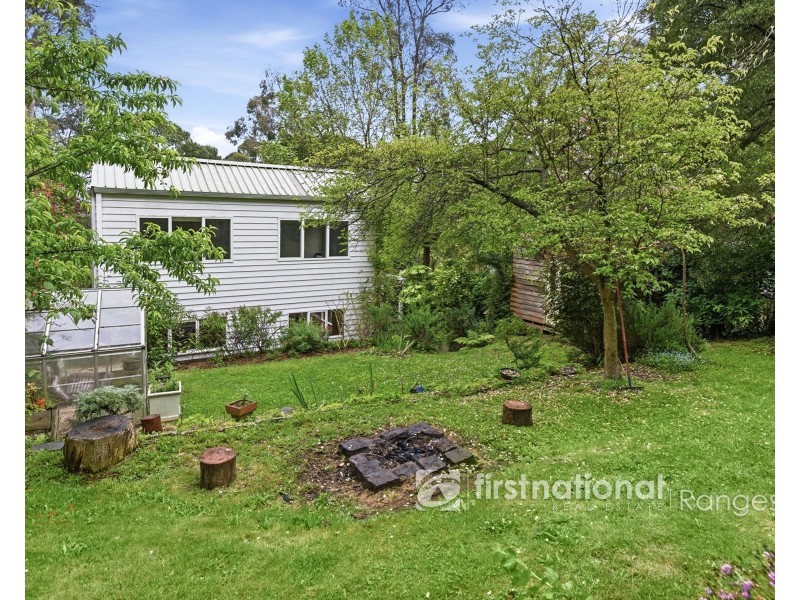 15 Charman Avenue, Emerald VIC 3782