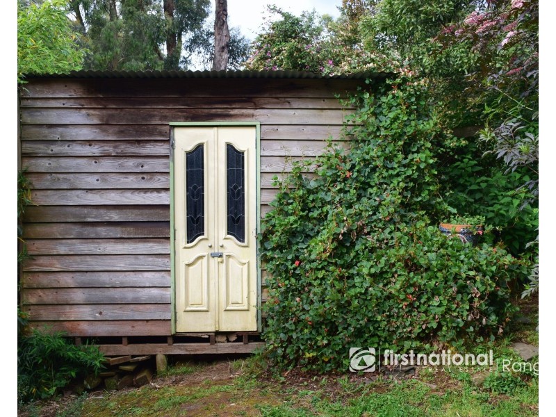 15 Charman Avenue, Emerald VIC 3782