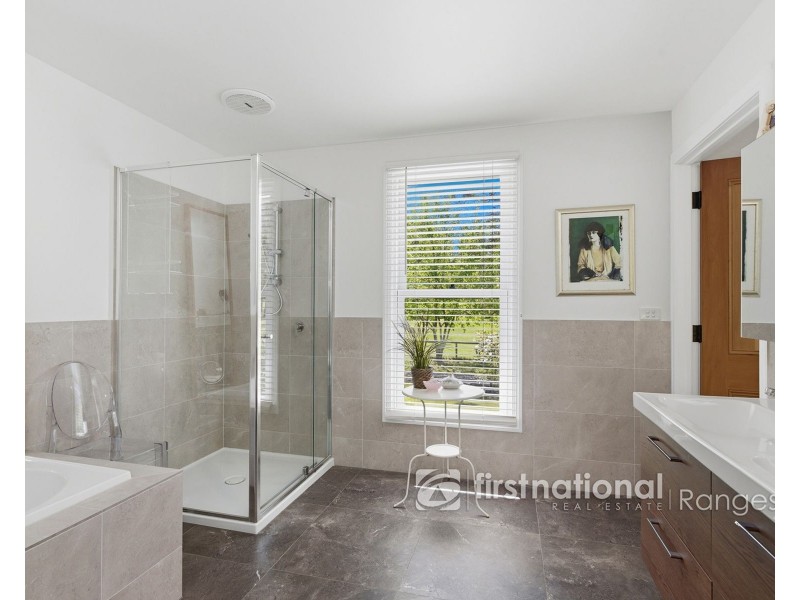 11 Cherry Road, Macclesfield VIC 3782
