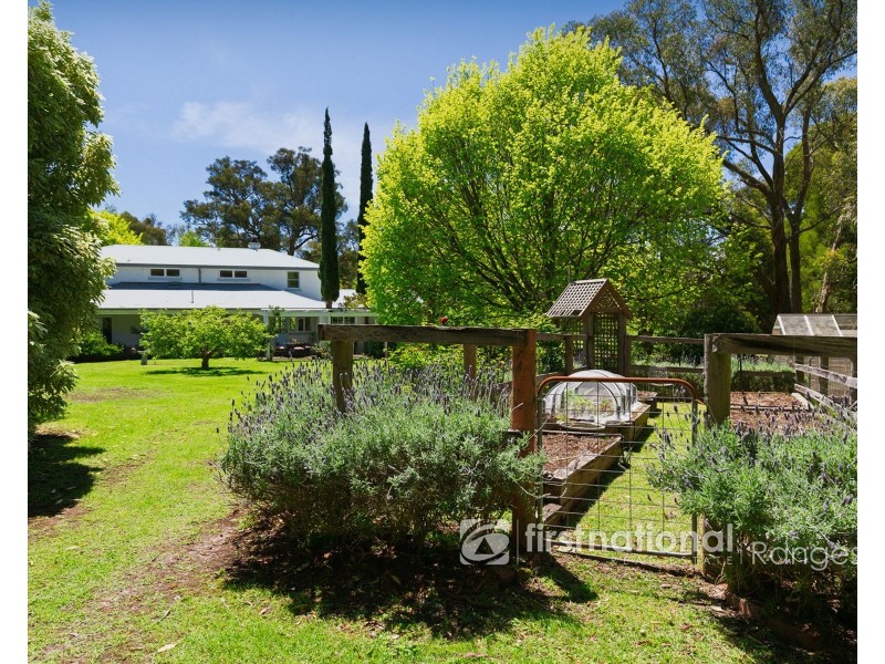 11 Cherry Road, Macclesfield VIC 3782