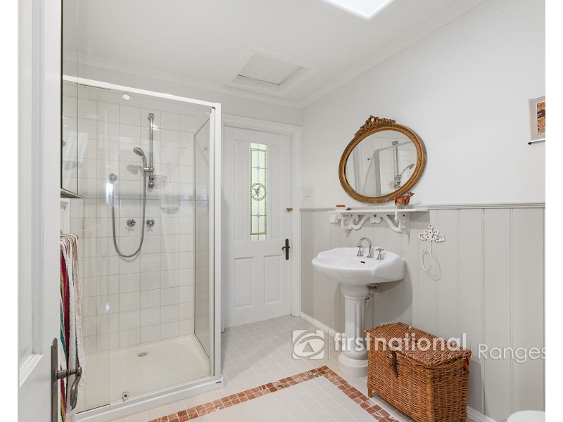 11 Cherry Road, Macclesfield VIC 3782