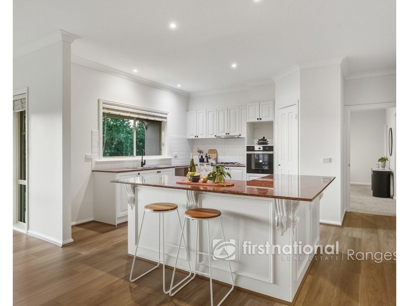 17 & 17a Ford Road, Emerald VIC 3782