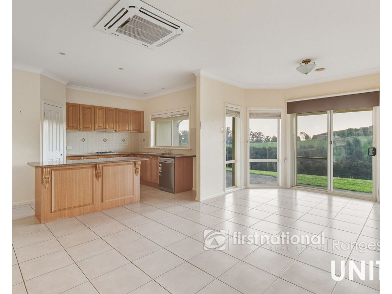 17 & 17a Ford Road, Emerald VIC 3782