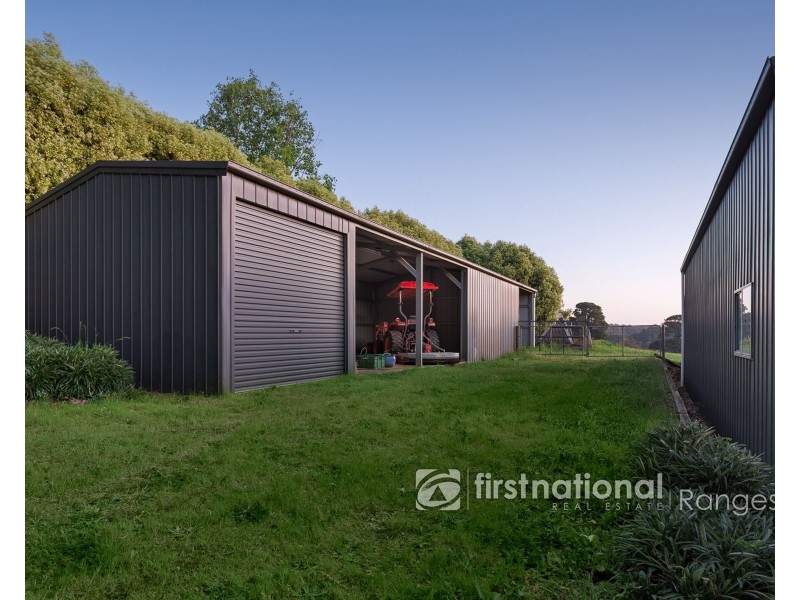 17 & 17a Ford Road, Emerald VIC 3782