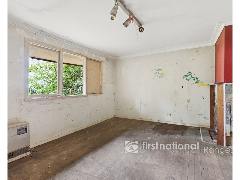 10 Titania Crescent, Tremont VIC 3785