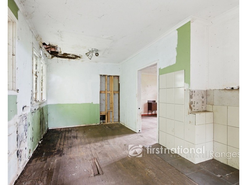 10 Titania Crescent, Tremont VIC 3785