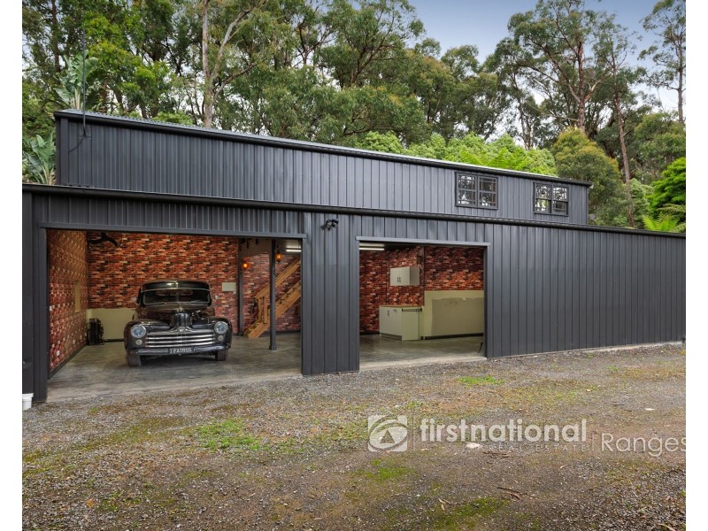 10 Salisbury Avenue, Cockatoo VIC 3781