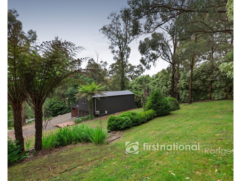 10 Salisbury Avenue, Cockatoo VIC 3781