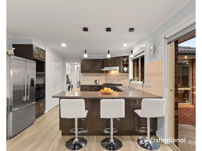 7 Montbrae Circuit, Narre Warren North VIC 3804