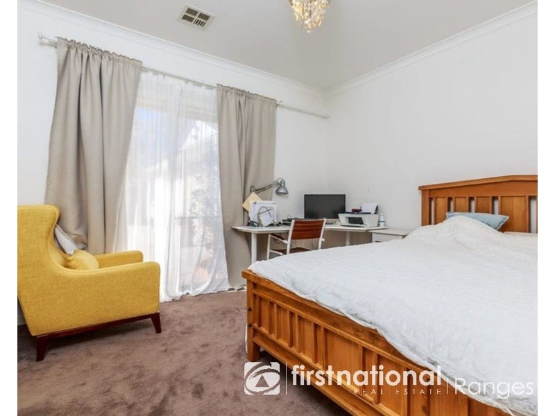 8A Sellick Drive, Croydon VIC 3136