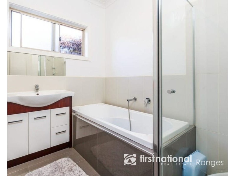 8A Sellick Drive, Croydon VIC 3136