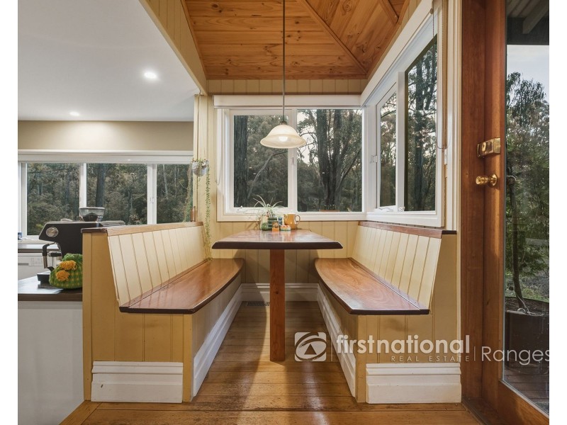 37 Fern Glade Drive, Emerald VIC 3782