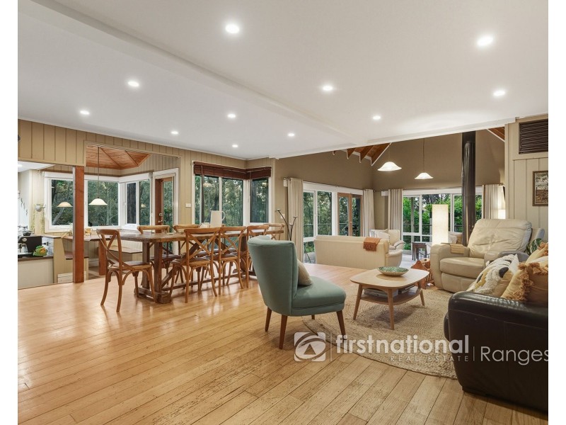 37 Fern Glade Drive, Emerald VIC 3782