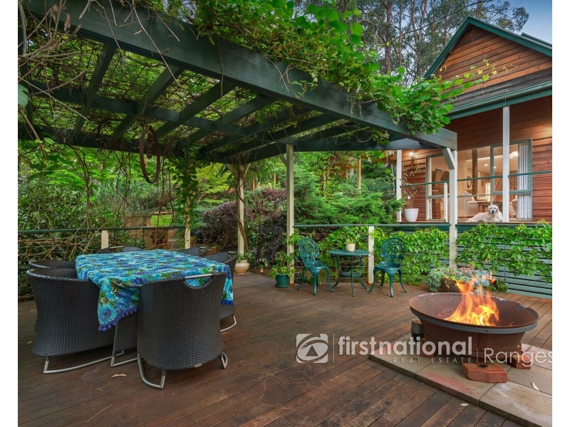 37 Fern Glade Drive, Emerald VIC 3782