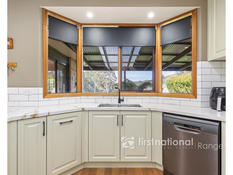 35 Edmunds Road, Cockatoo VIC 3781
