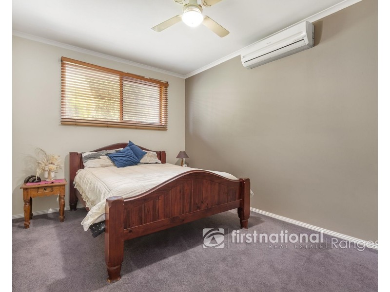 35 Edmunds Road, Cockatoo VIC 3781