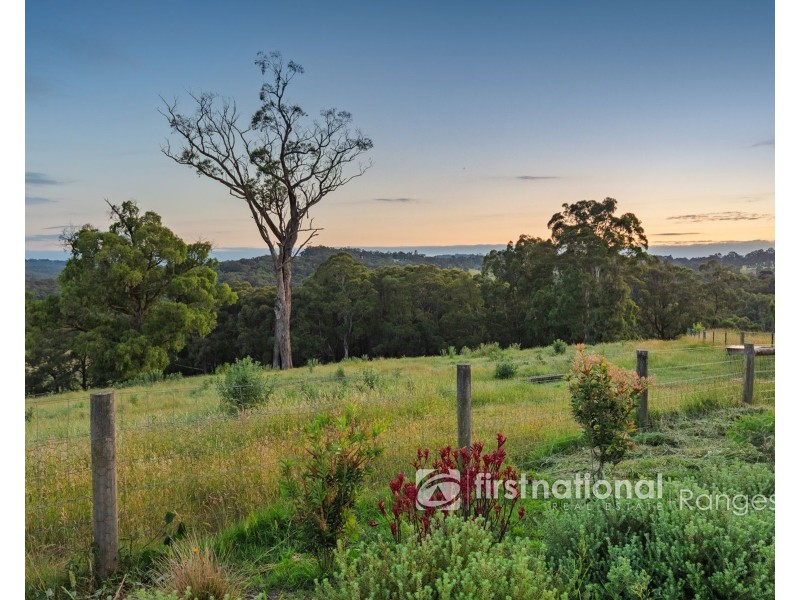 8 Kennedy Road, Avonsleigh VIC 3782