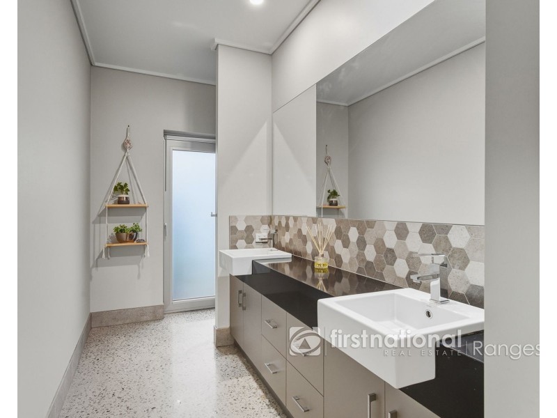 8 Kennedy Road, Avonsleigh VIC 3782