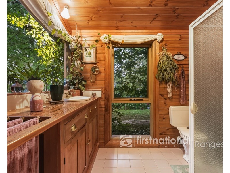 45 Bailey Road, Cockatoo VIC 3781