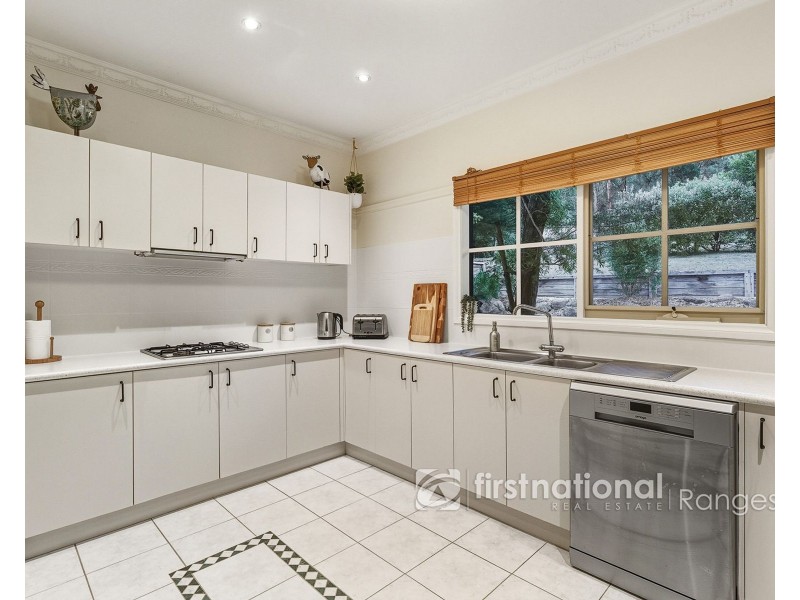 70 First Avenue, Cockatoo VIC 3781