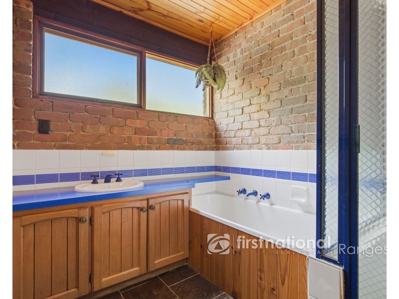 58 Lusatia Park Road, Woori Yallock VIC 3139