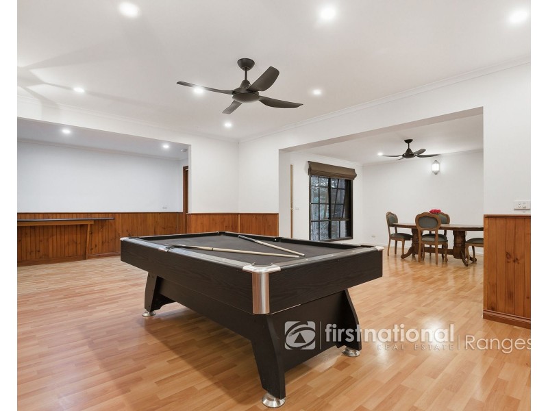 30 Amphlett Avenue, Cockatoo VIC 3781