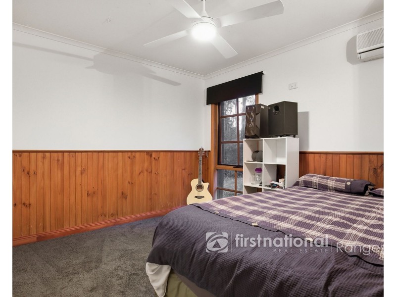 30 Amphlett Avenue, Cockatoo VIC 3781