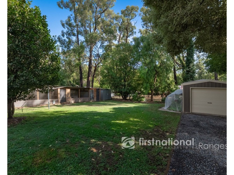 4 Joffre Parade, Cockatoo VIC 3781