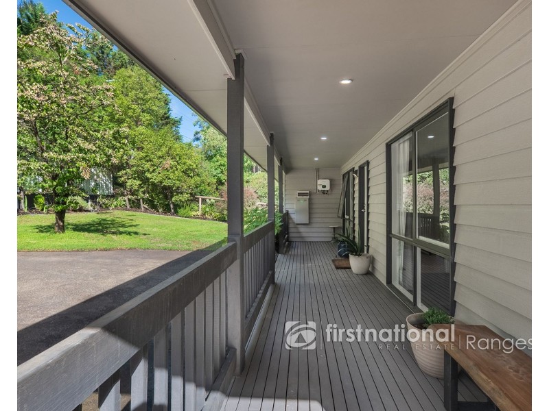 4 Joffre Parade, Cockatoo VIC 3781