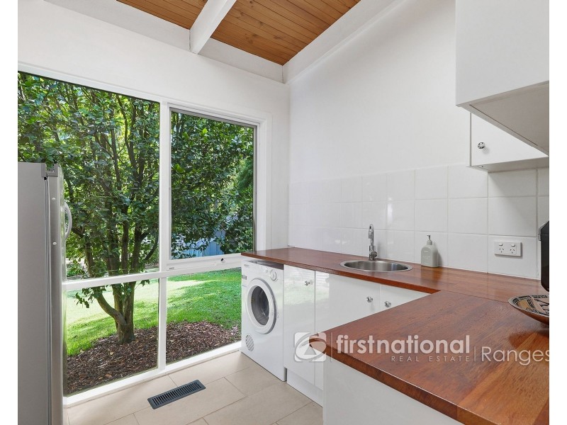 4 Joffre Parade, Cockatoo VIC 3781