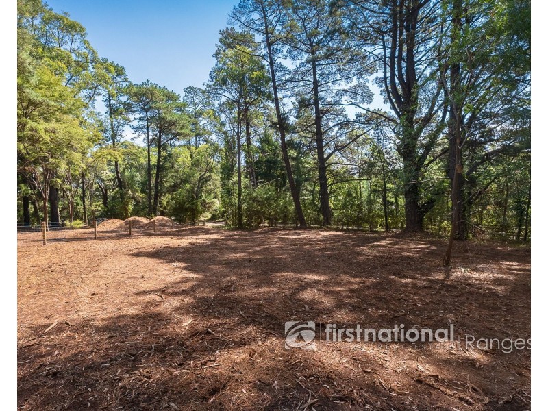 4 Station Avenue, Emerald VIC 3782