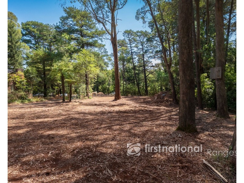 4 Station Avenue, Emerald VIC 3782