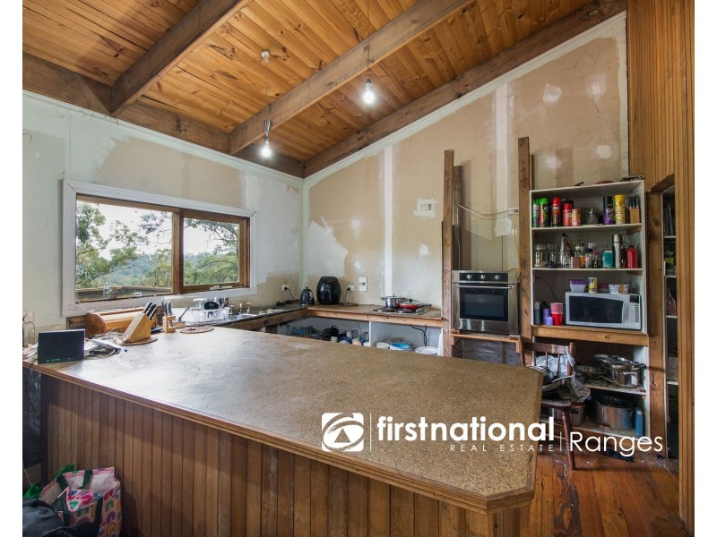 2 Eveline Road, Selby VIC 3159