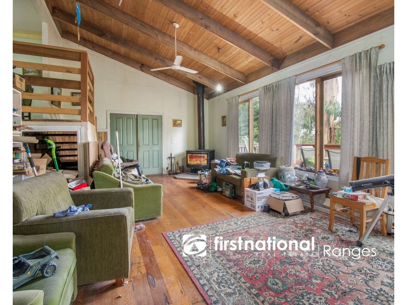 2 Eveline Road, Selby VIC 3159