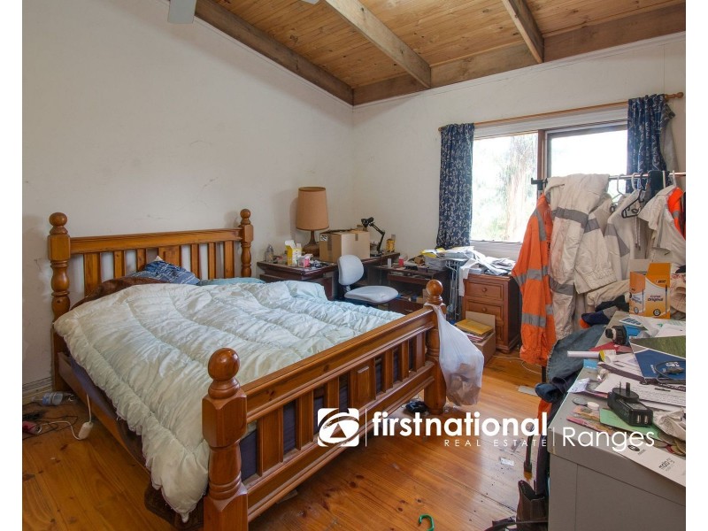 2 Eveline Road, Selby VIC 3159