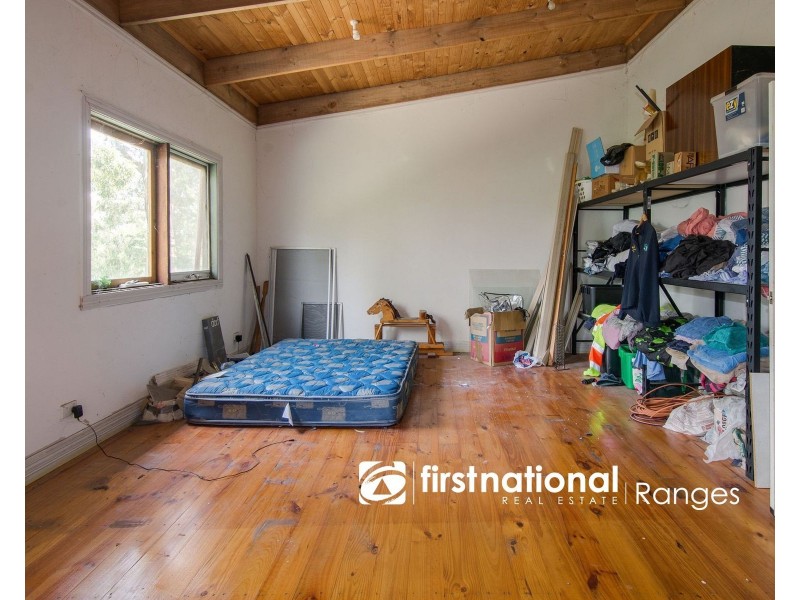 2 Eveline Road, Selby VIC 3159