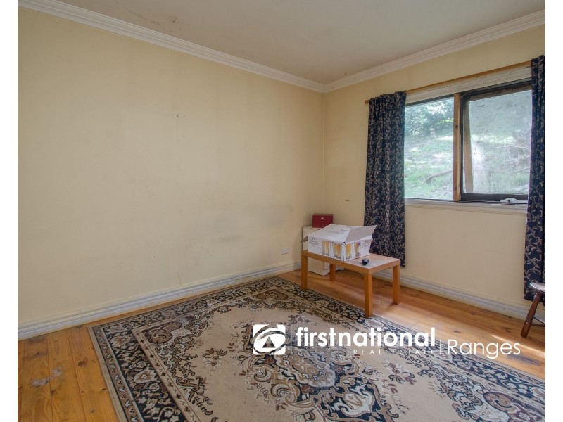 2 Eveline Road, Selby VIC 3159