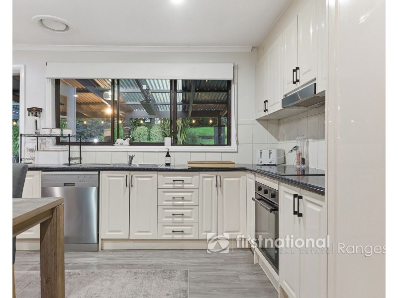 52 First Avenue, Cockatoo VIC 3781