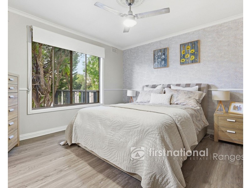 52 First Avenue, Cockatoo VIC 3781