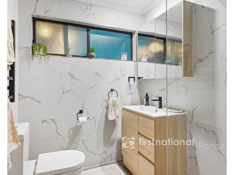 52 First Avenue, Cockatoo VIC 3781