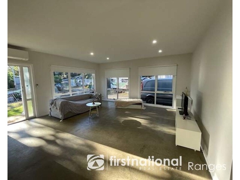 1 Bell Street, Cockatoo VIC 3781