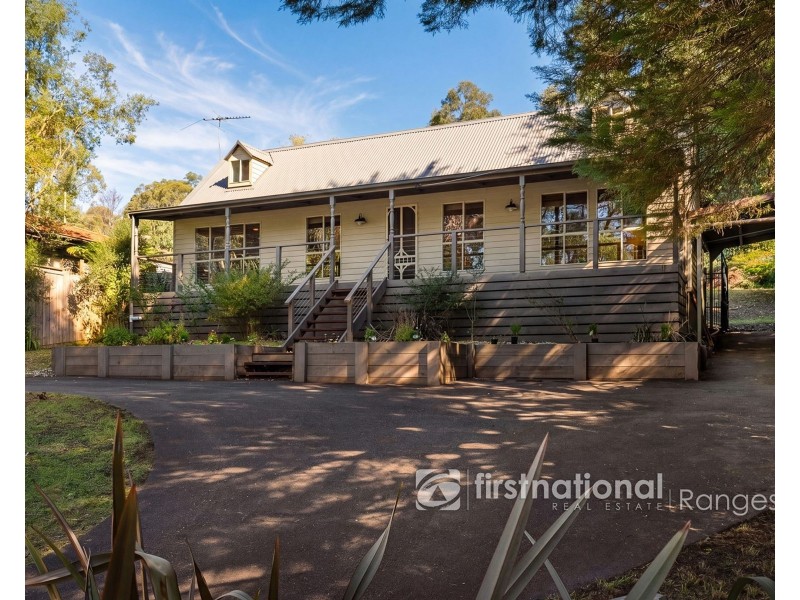 10 Haylock Avenue, Cockatoo VIC 3781